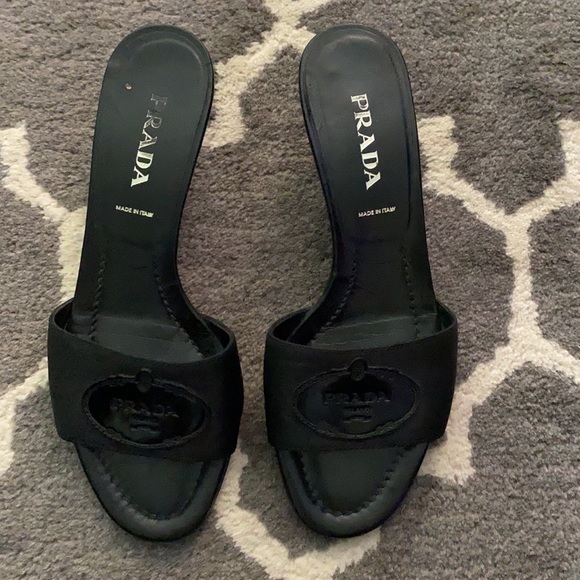 Prada kitten heel slides - Picture 2 of 4